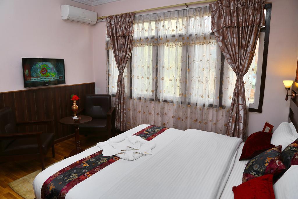 Hotel Bliss International Kathmandu Bagian luar foto